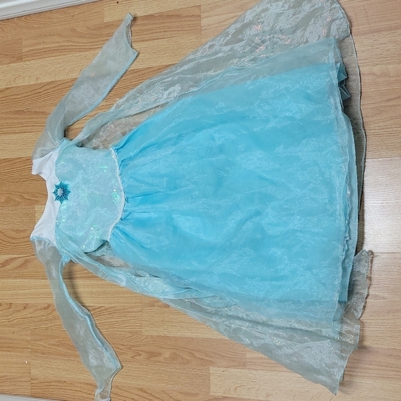 Disney Frozen Elsa dress costume size medium (7-8) - Picture 10 of 10